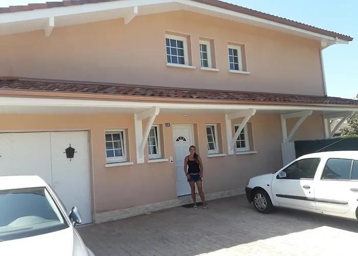 Chez Martine Appt Climatisé 2 *